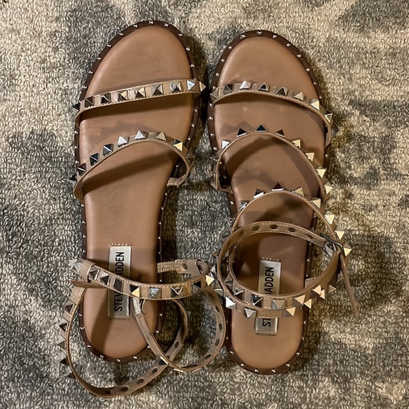 Steve Madden travel sandal - Picture 2 of 4
